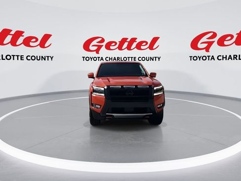 Used 2025 Nissan Frontier Pro-X w/ Pro Convenience Package image 3