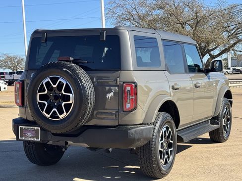 Certified 2025 Ford Bronco Outer Banks image 4