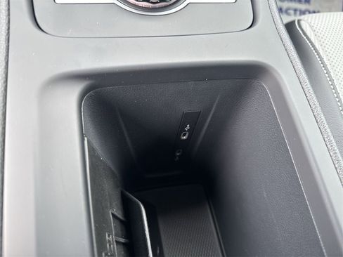 New 2025 Volkswagen Tiguan SE R-Line image 33