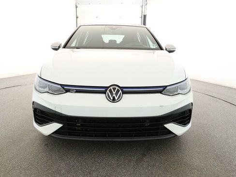 Used 2022 Volkswagen Golf R image 2