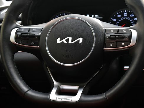 Used 2023 Kia K5 GT-Line image 31