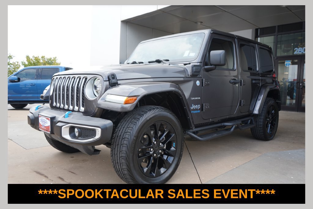 Used 2022 Jeep Wrangler Unlimited Sahara AWD/4WD image 1