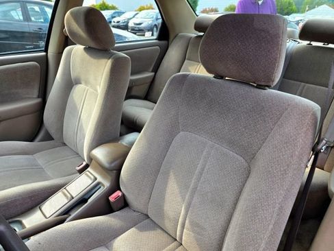 Used 2000 Toyota Camry LE FWD image 31