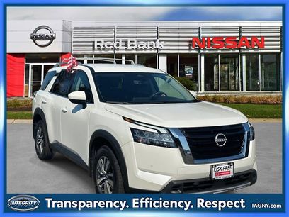 Certified 2024 Nissan Pathfinder SL