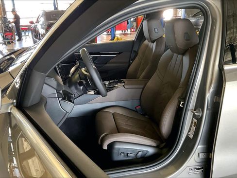 New 2026 BMW 530i w/ Premium Package image 9