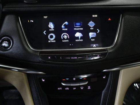 Used 2017 Cadillac XT5 Luxury w/ Driver Awareness Package AWD/4WD image 22