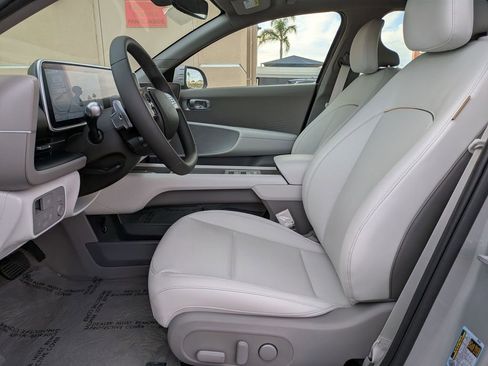 New 2025 Hyundai Ioniq 6 SEL image 15