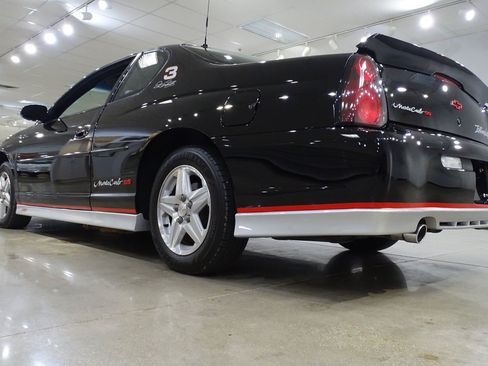Used 2002 Chevrolet Monte Carlo SS w/ Pace Car Replica Pkg FWD image 10