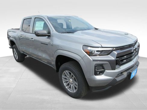 New 2026 Chevrolet Colorado LT w/ LT Convenience Package AWD/4WD image 8