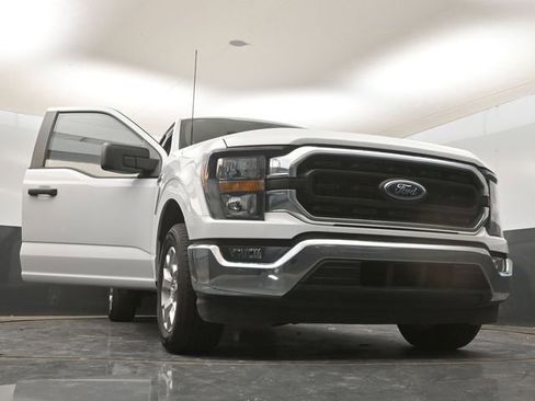 Used 2023 Ford F150 XLT image 12