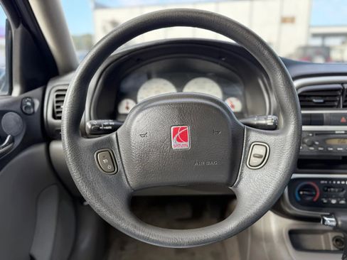 Used 2004 Saturn L-Series L300 image 23