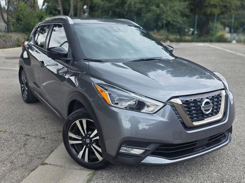 Used 2020 Nissan Kicks SR w/ SR Premium Package FWD image 37