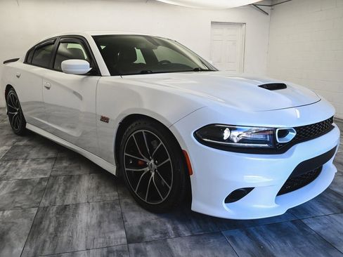 Used 2017 Dodge Charger R/T Scat Pack w/ Driver Confidence Group image 3