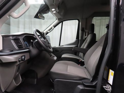 Used 2024 Ford Transit 350 XLT image 9