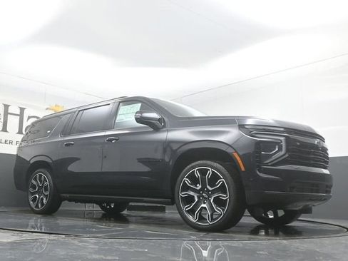 New 2026 Chevrolet Suburban RST w/ Advanced Technology Package image 2