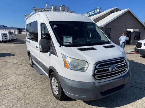 Used 2018 Ford Transit 150 XLT image 8