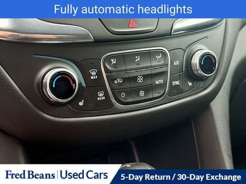 Used 2020 Chevrolet Equinox LT AWD/4WD image 23