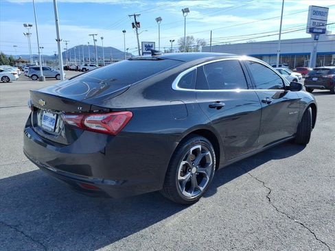 Used 2022 Chevrolet Malibu LT image 4