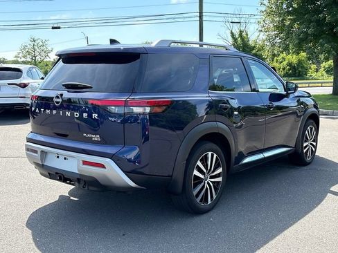Used 2024 Nissan Pathfinder Platinum AWD/4WD image 4