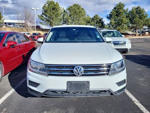 Used 2020 Volkswagen Tiguan S image 2