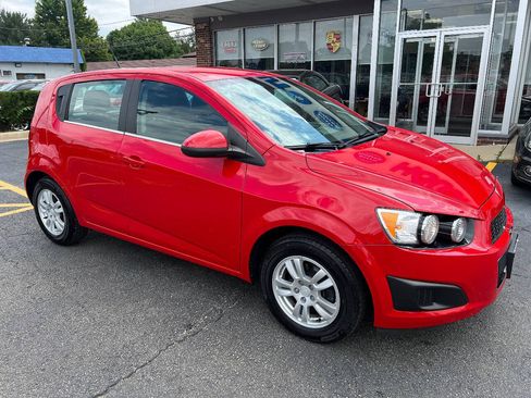 Used 2013 Chevrolet Sonic LT FWD image 4