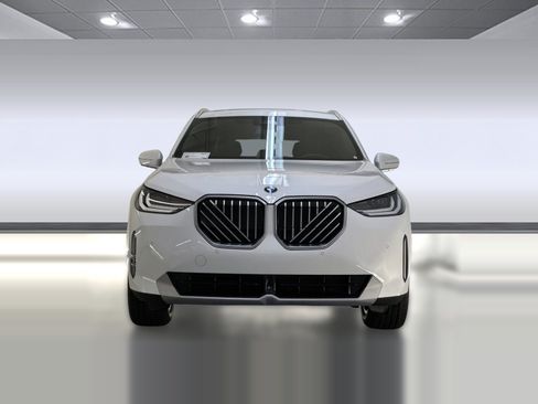 Used 2026 BMW X3 xDrive30i w/ Convenience Package AWD/4WD image 5
