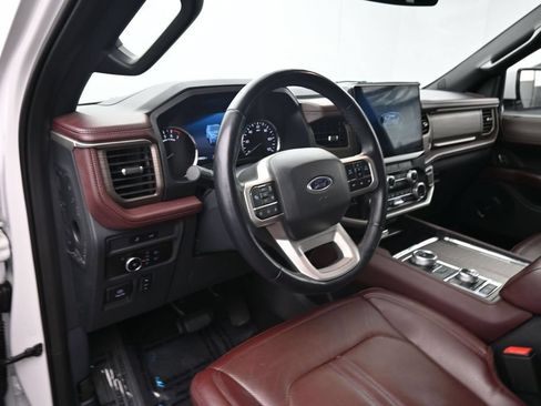 Used 2024 Ford Expedition Max Limited AWD/4WD image 17