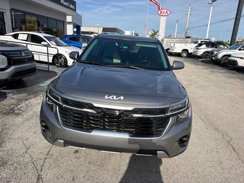 Used 2024 Kia Seltos S FWD image 2