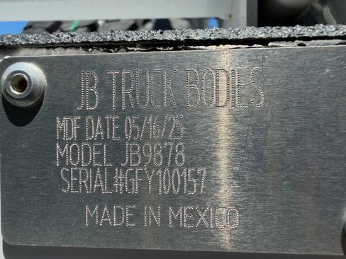 Used 2025 Ford F350 XLT AWD/4WD image 4