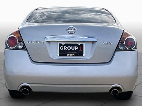 Used 2010 Nissan Altima 2.5 S FWD image 4