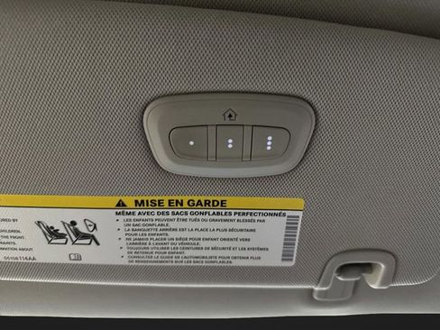 Used 2024 Chrysler Pacifica Limited w/ Trailer Tow Group image 27