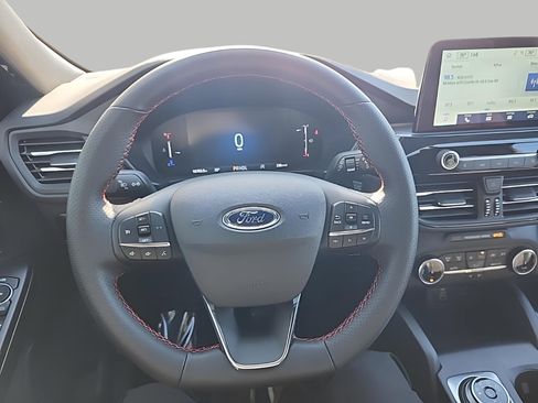 Certified 2025 Ford Escape ST-Line image 20
