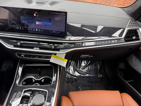 New 2026 BMW X7 xDrive40i image 17