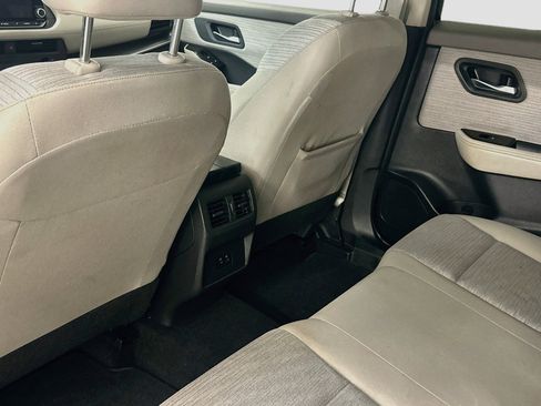 Used 2023 Nissan Rogue SV AWD/4WD image 27