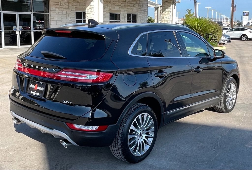 Used 2017 Lincoln MKC Reserve FWD image 4
