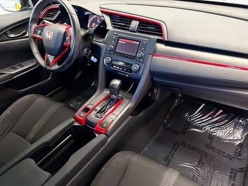 Used 2019 Honda Civic Sport image 12
