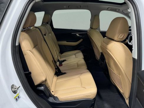 New 2025 Audi Q7 3.0T Premium Plus image 10