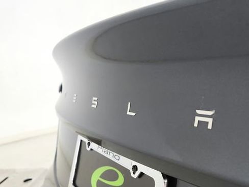 Used 2025 Tesla Model 3 image 41