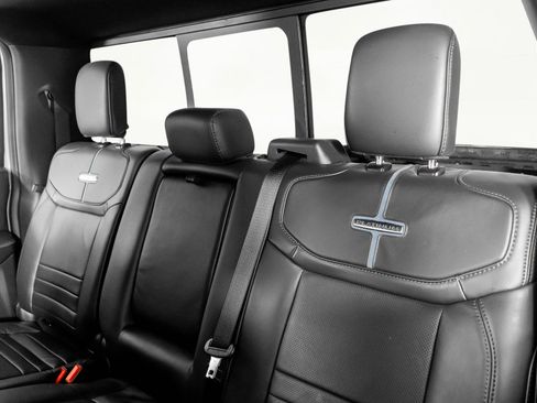 Used 2025 Ford F250 Platinum image 37