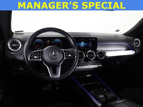 Used 2022 Mercedes-Benz GLB 250 4MATIC image 29