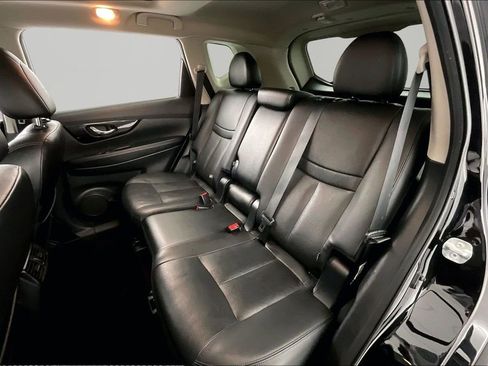 Used 2020 Nissan Rogue SL w/ Premium Package image 20