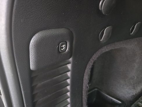 Used 2012 Jeep Grand Cherokee SRT8 w/ Luxury Group II image 21