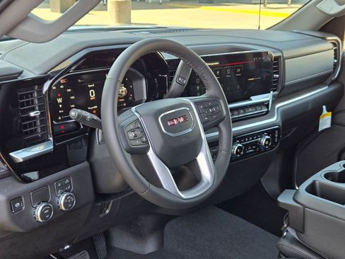 Used 2026 GMC Sierra 1500 SLT image 9