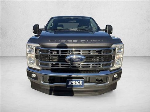 Used 2024 Ford F250 XLT w/ FX4 Off-Road Package AWD/4WD image 8