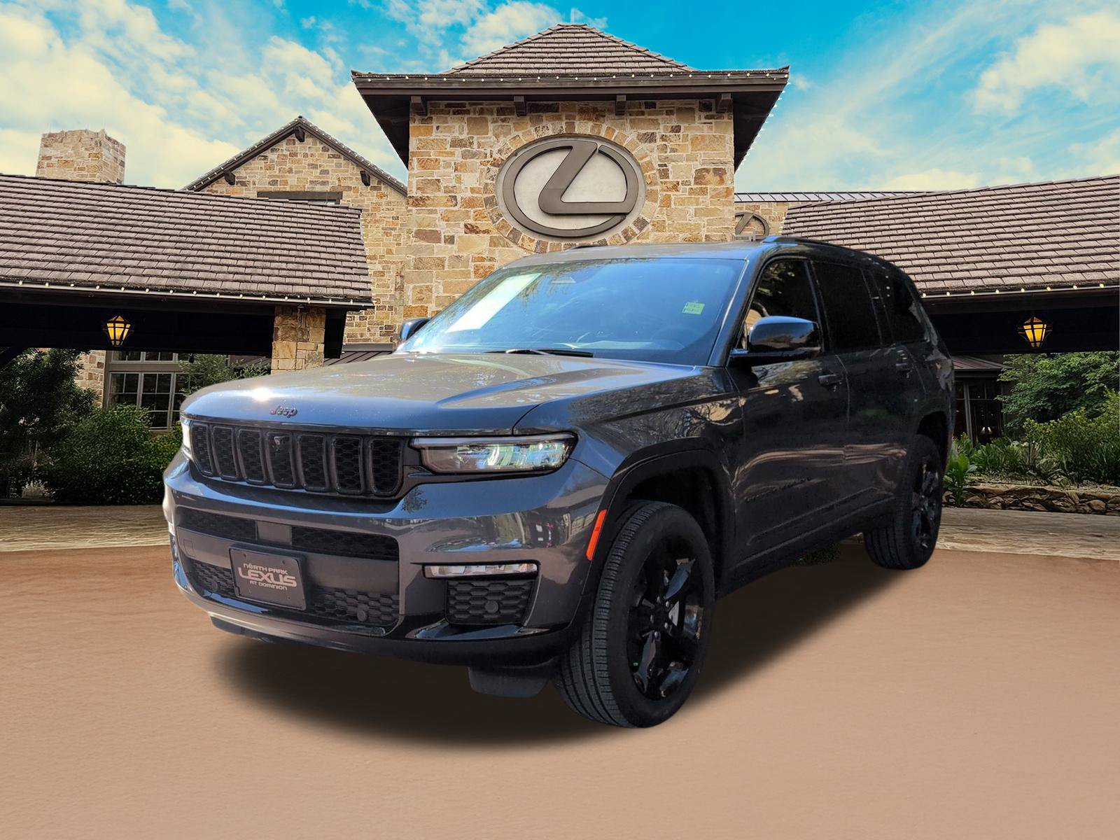Used 2025 Jeep Grand Cherokee L Limited w/ Luxury Tech Group II AWD/4WD image 4