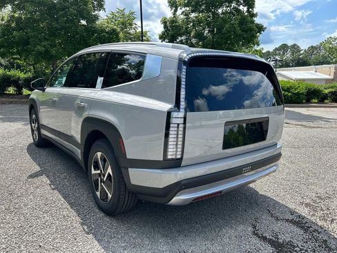 New 2026 Hyundai Ioniq 9 SE image 5