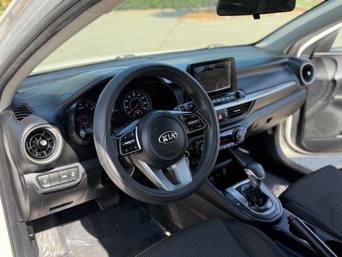 Used 2019 Kia Forte Sedan FWD image 18