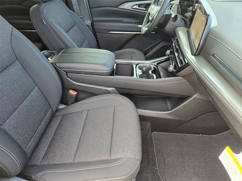 New 2026 Chevrolet Traverse LT w/ Sun and Wheel Package image 6