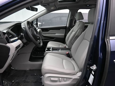 Certified 2024 Honda Odyssey Touring image 20