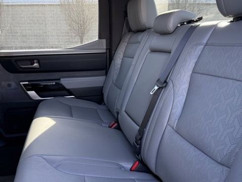 Used 2025 Toyota Tundra Limited image 34